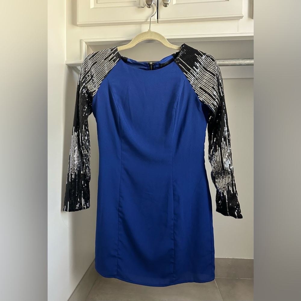 Long sleeve dress